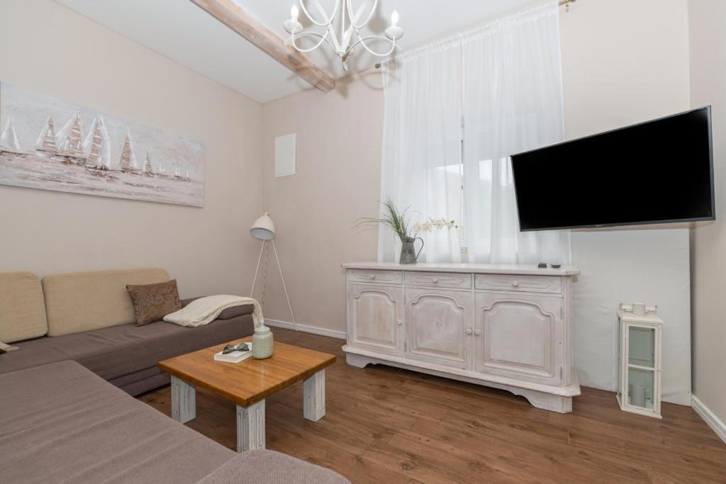 Apartment Petra & Apartment Rustic Makarska Buitenkant foto