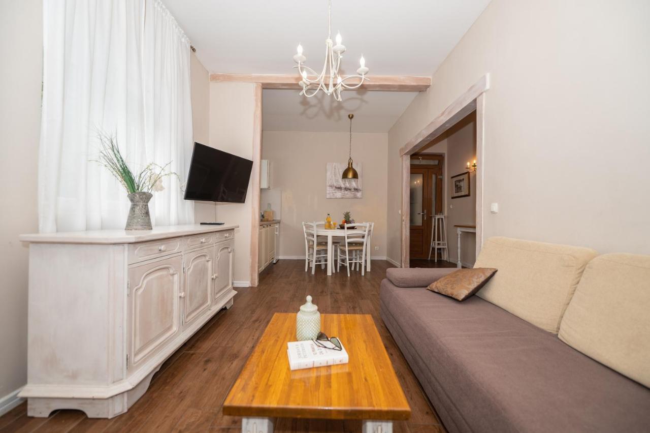 Apartment Petra & Apartment Rustic Makarska Buitenkant foto