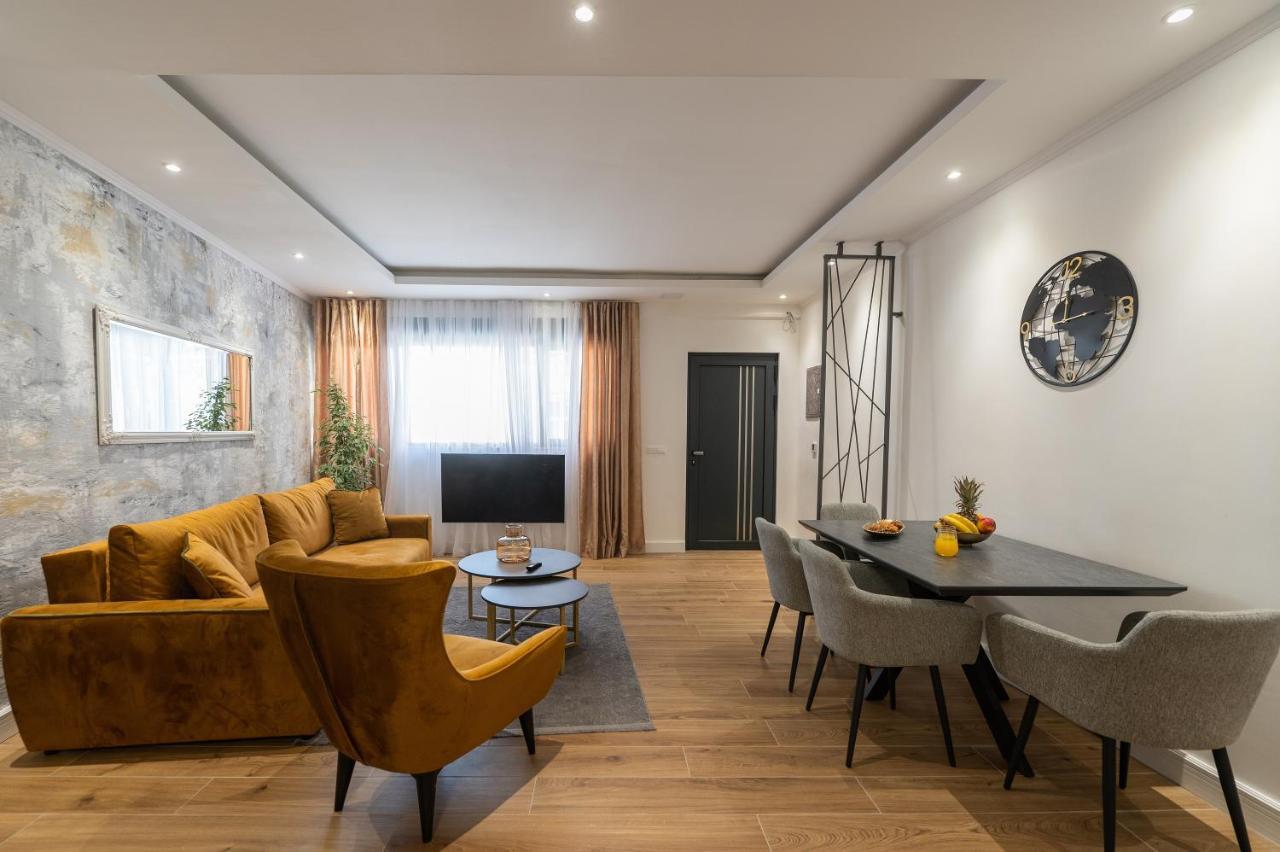 Apartment Petra & Apartment Rustic Makarska Buitenkant foto